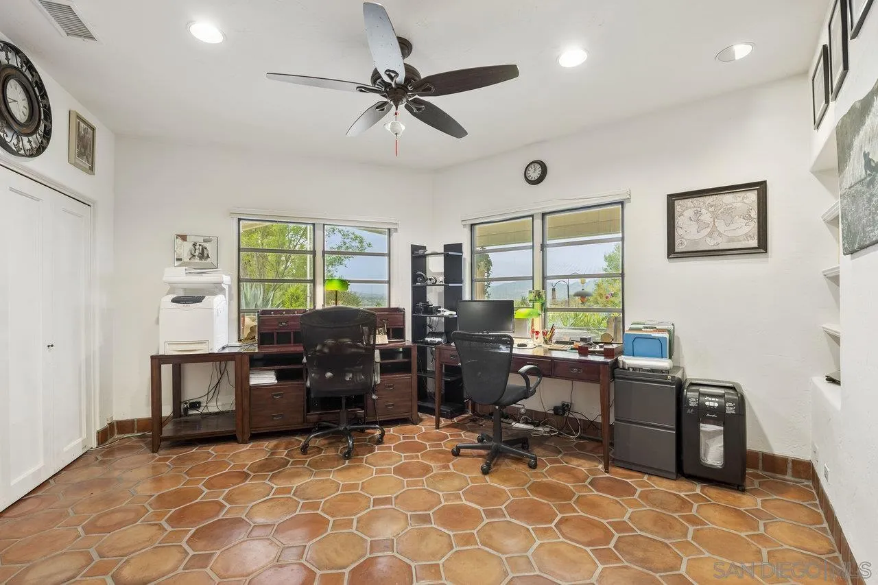 https://cdn.realtyfeed.com/cdn/127/250026769/6e724619cce40b0f6ea3b842f719a916.webp