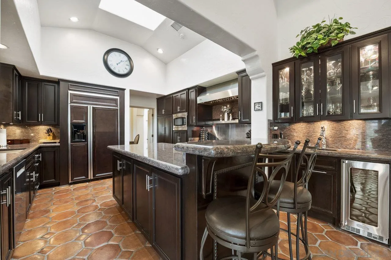 https://cdn.realtyfeed.com/cdn/127/250026769/a67adc2f65f311c1a09a2c70e8913ca5.webp