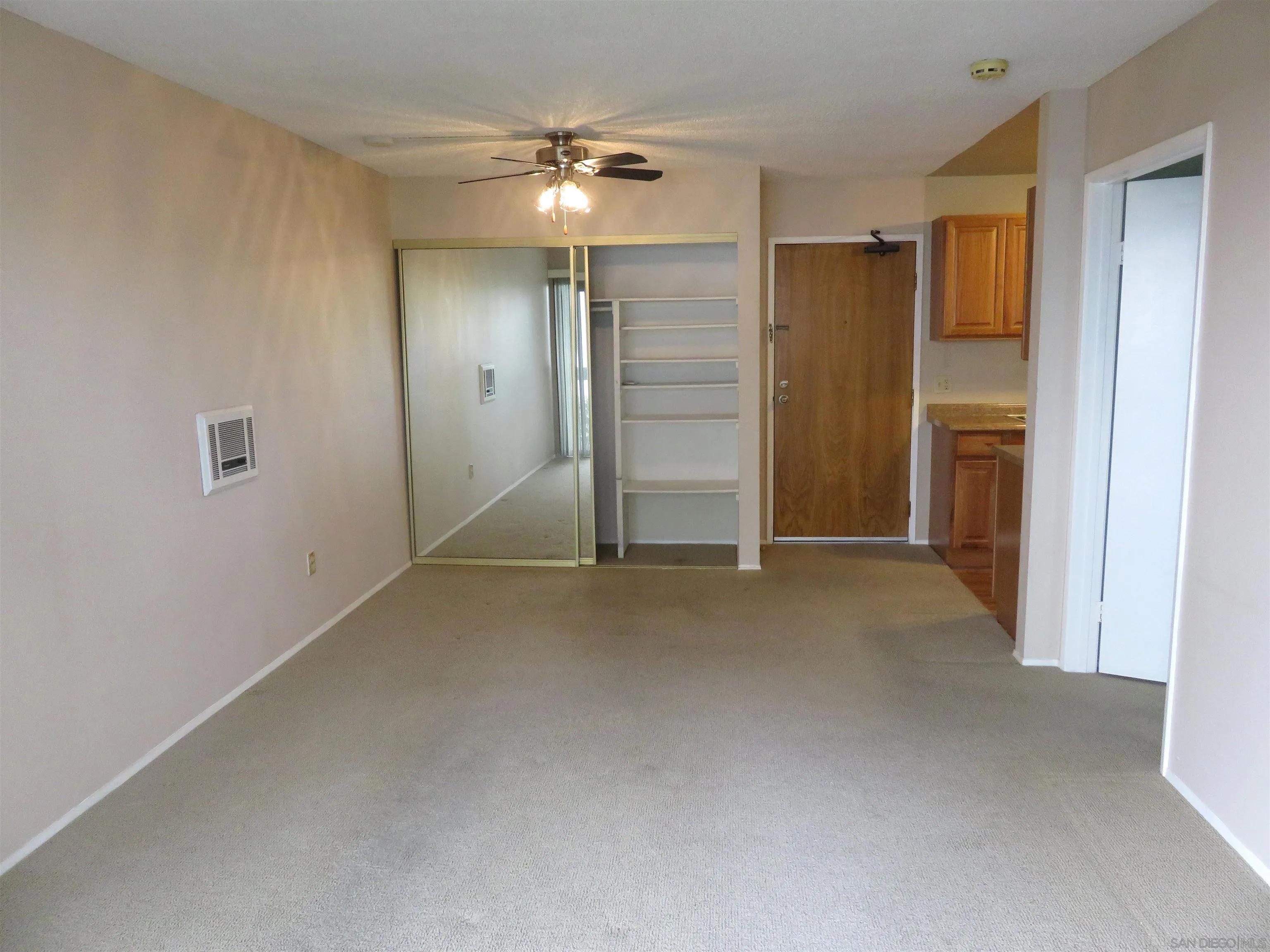 Photo #4: 250026793 Listing 