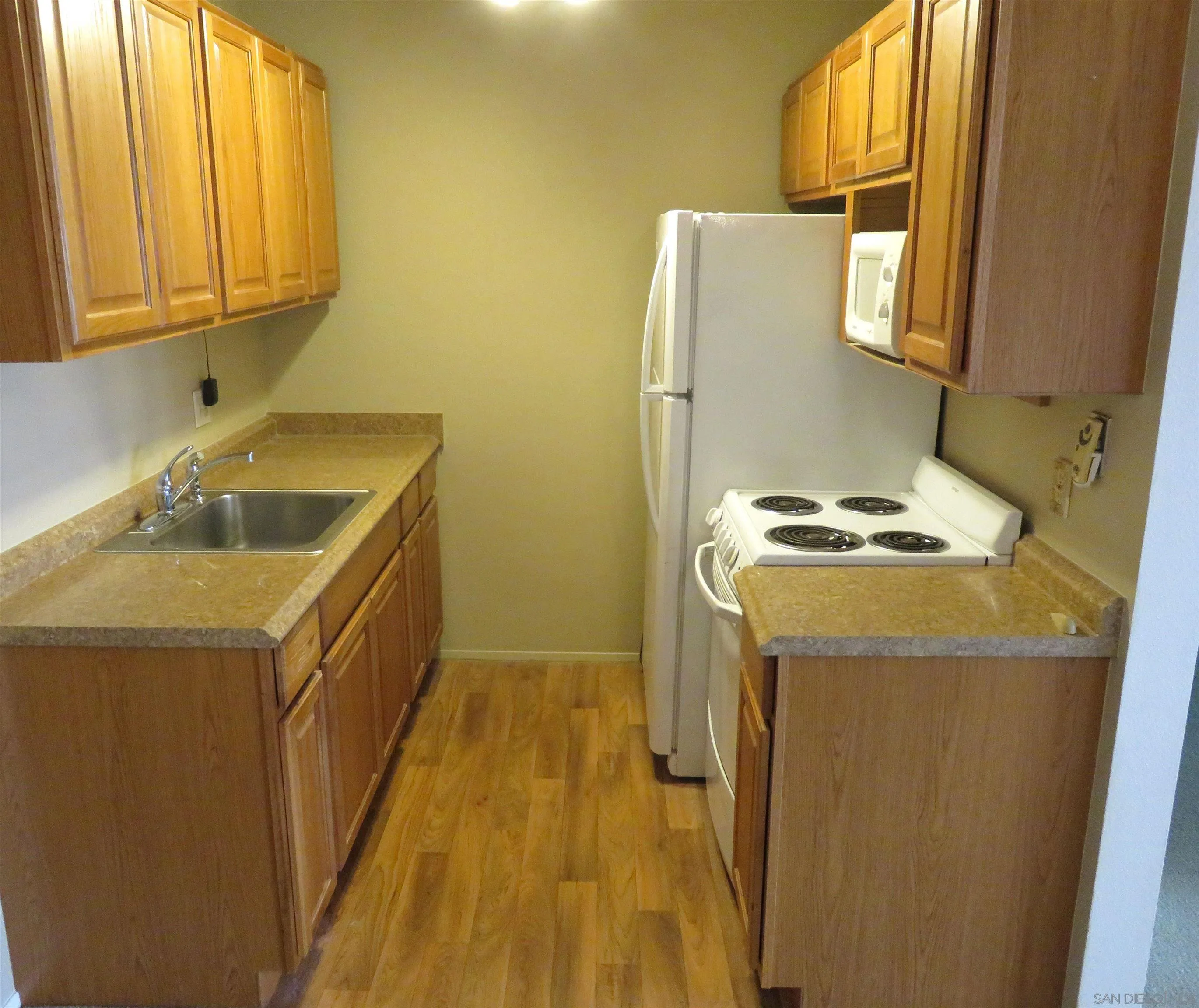 Photo #5: 250026793 Listing 