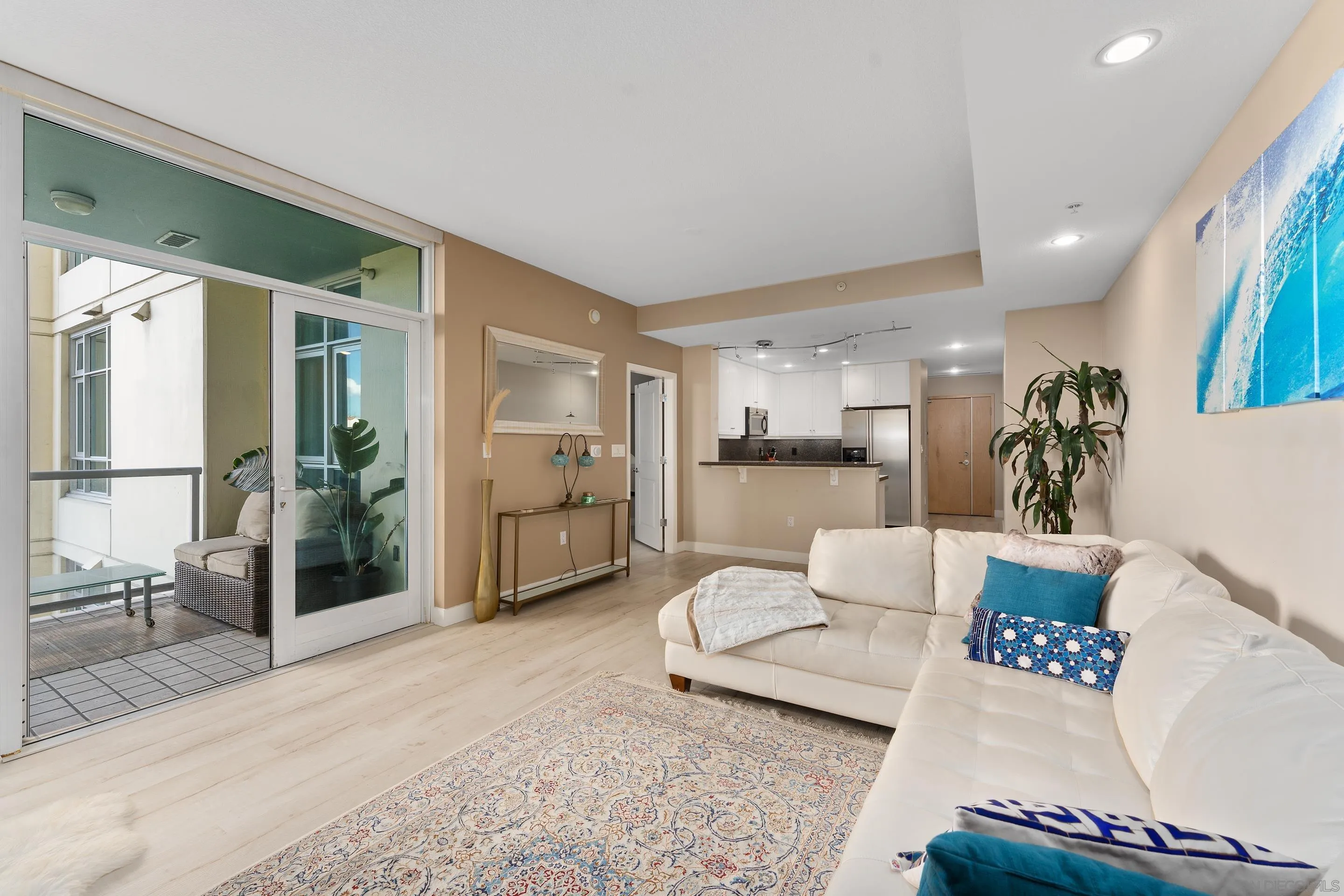 Photo #3: 250026822 Listing 