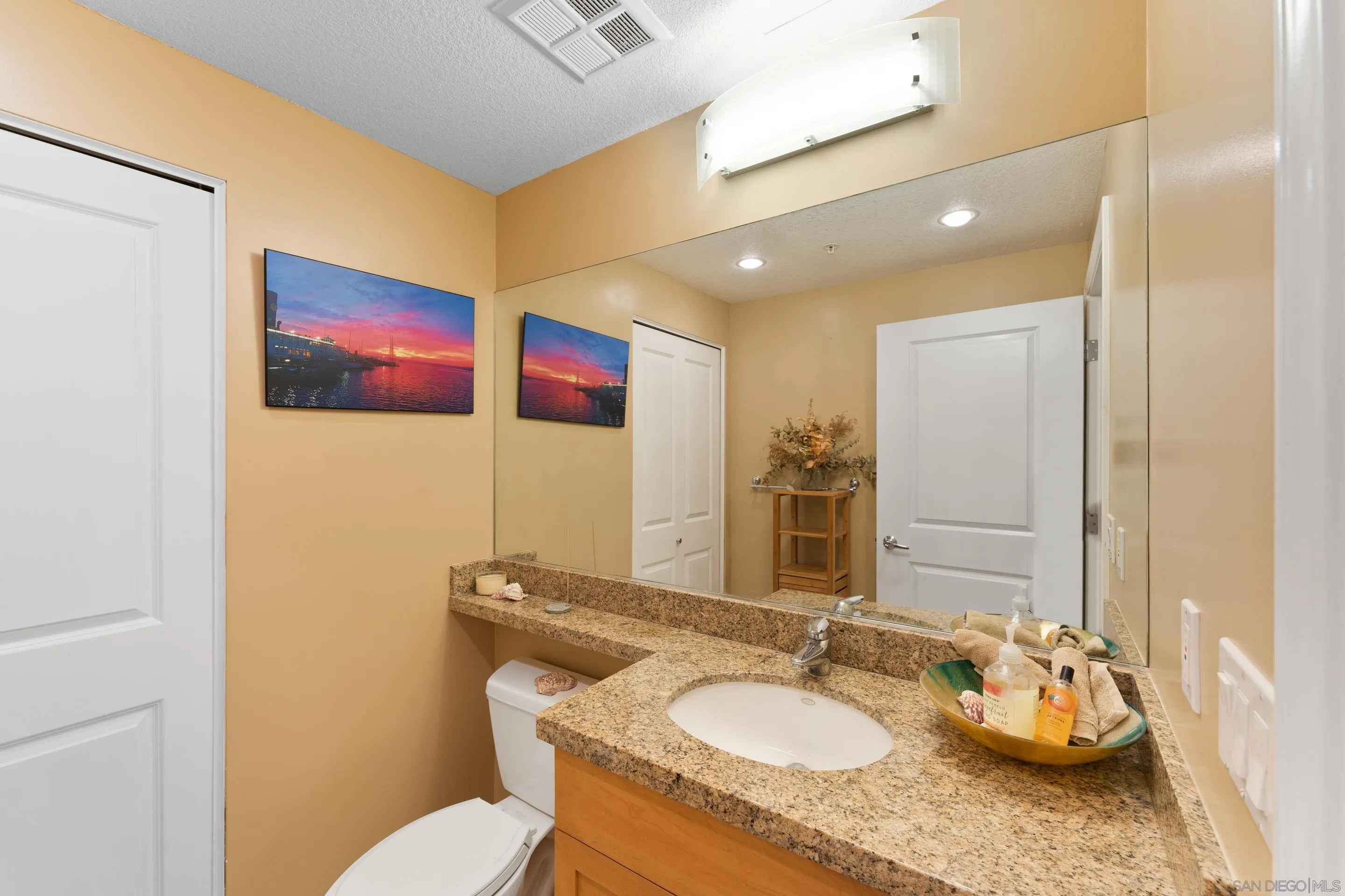 Photo #21: 250026822 Listing: Photo #21