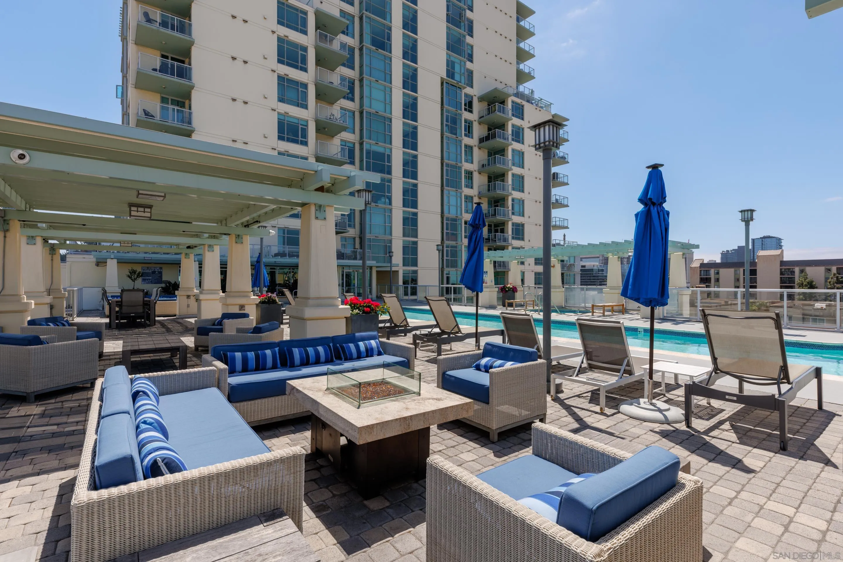 https://cdn.realtyfeed.com/cdn/127/250026822/f3671a05924e930270cf4f498c63d0b6.webp