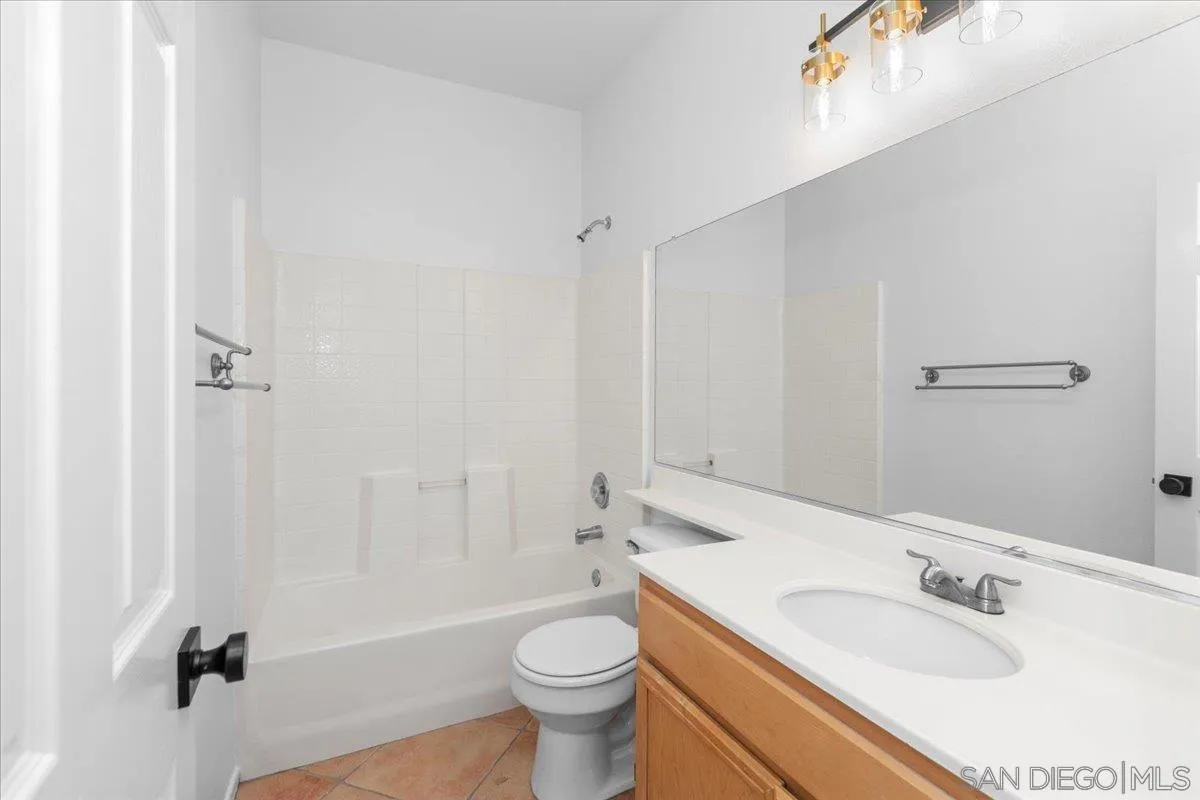 Photo #22: 250026845 Listing: Photo #22