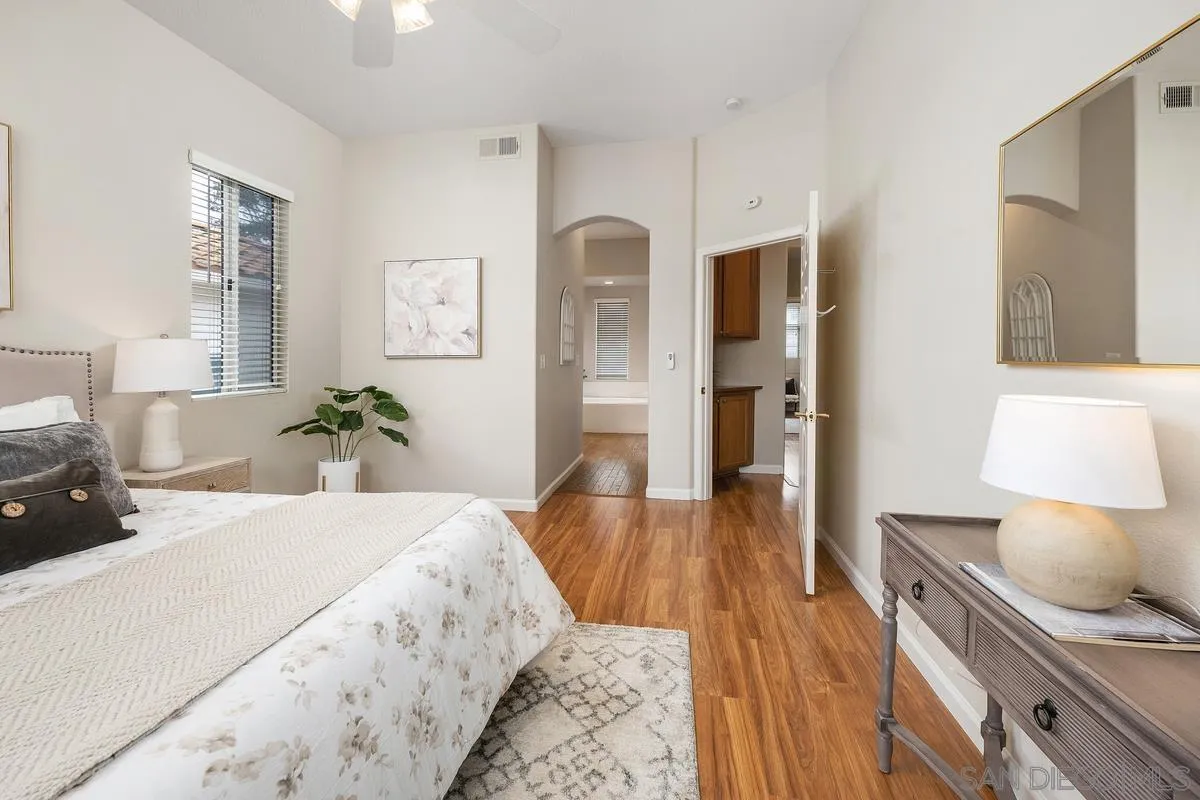 https://cdn.realtyfeed.com/cdn/127/250026847/396cb7336539bdc5c3ad8c1520cb6f45.webp