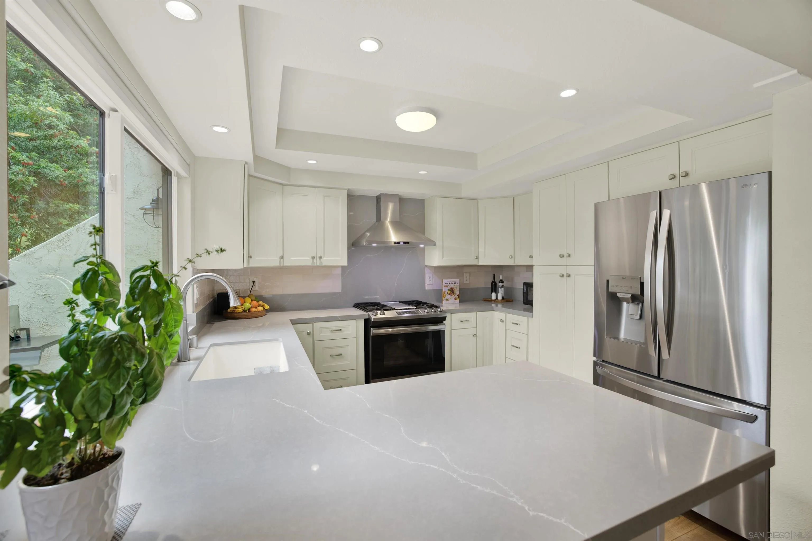 Photo #8: 250026872 Listing: Photo #8