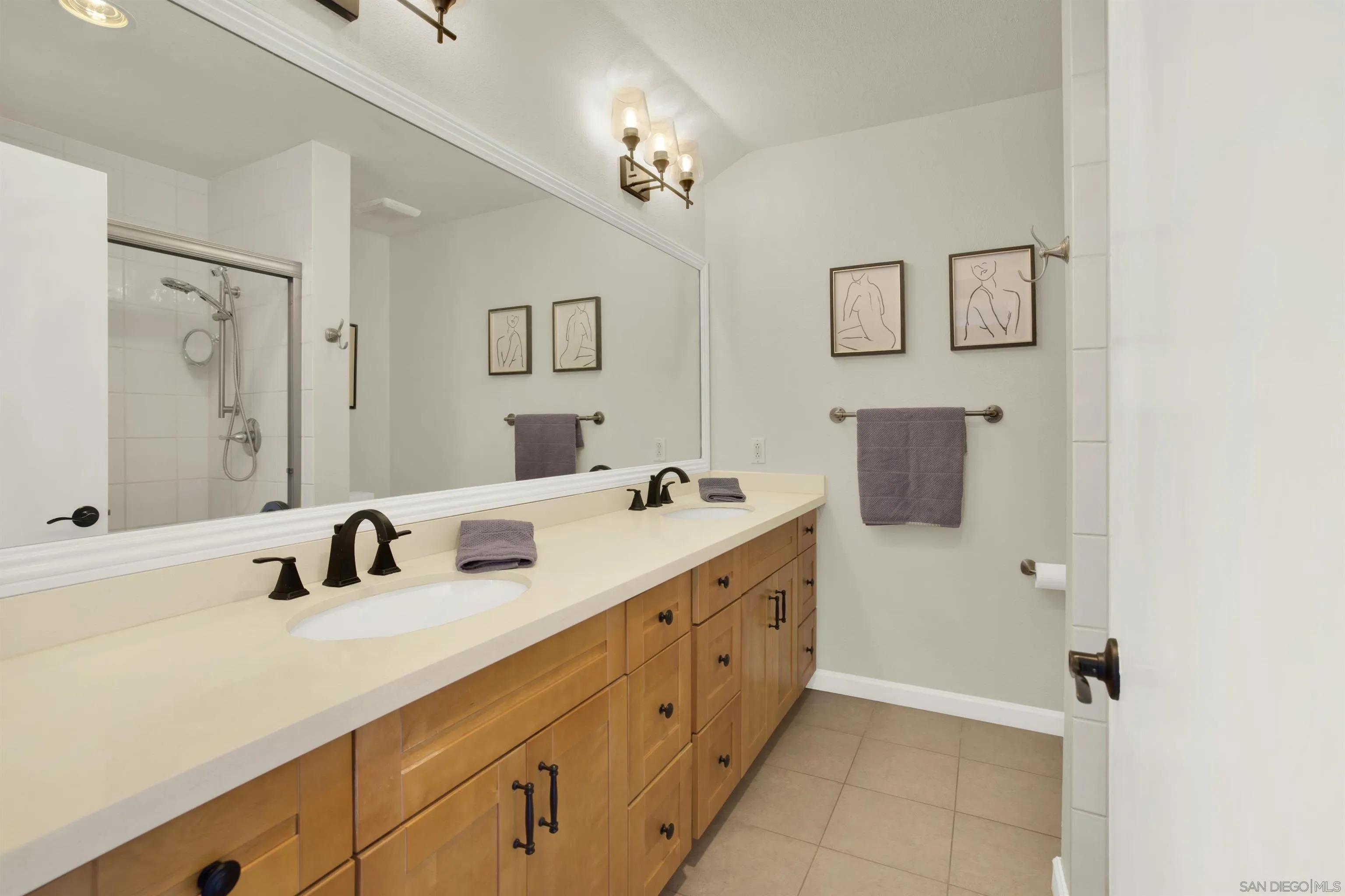 Photo #26: 250026872 Listing: Photo #26