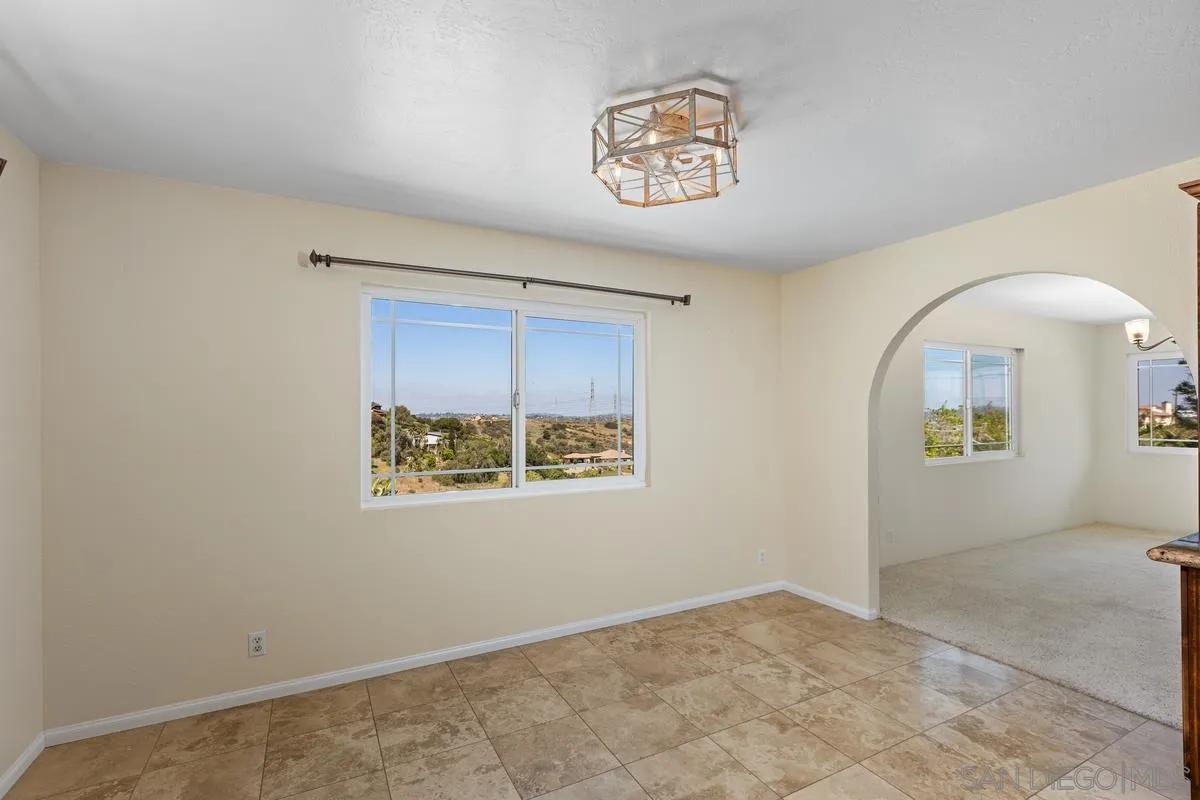 https://cdn.realtyfeed.com/cdn/127/250026892/17e6a66dc71a811d921c7347c1141814.webp