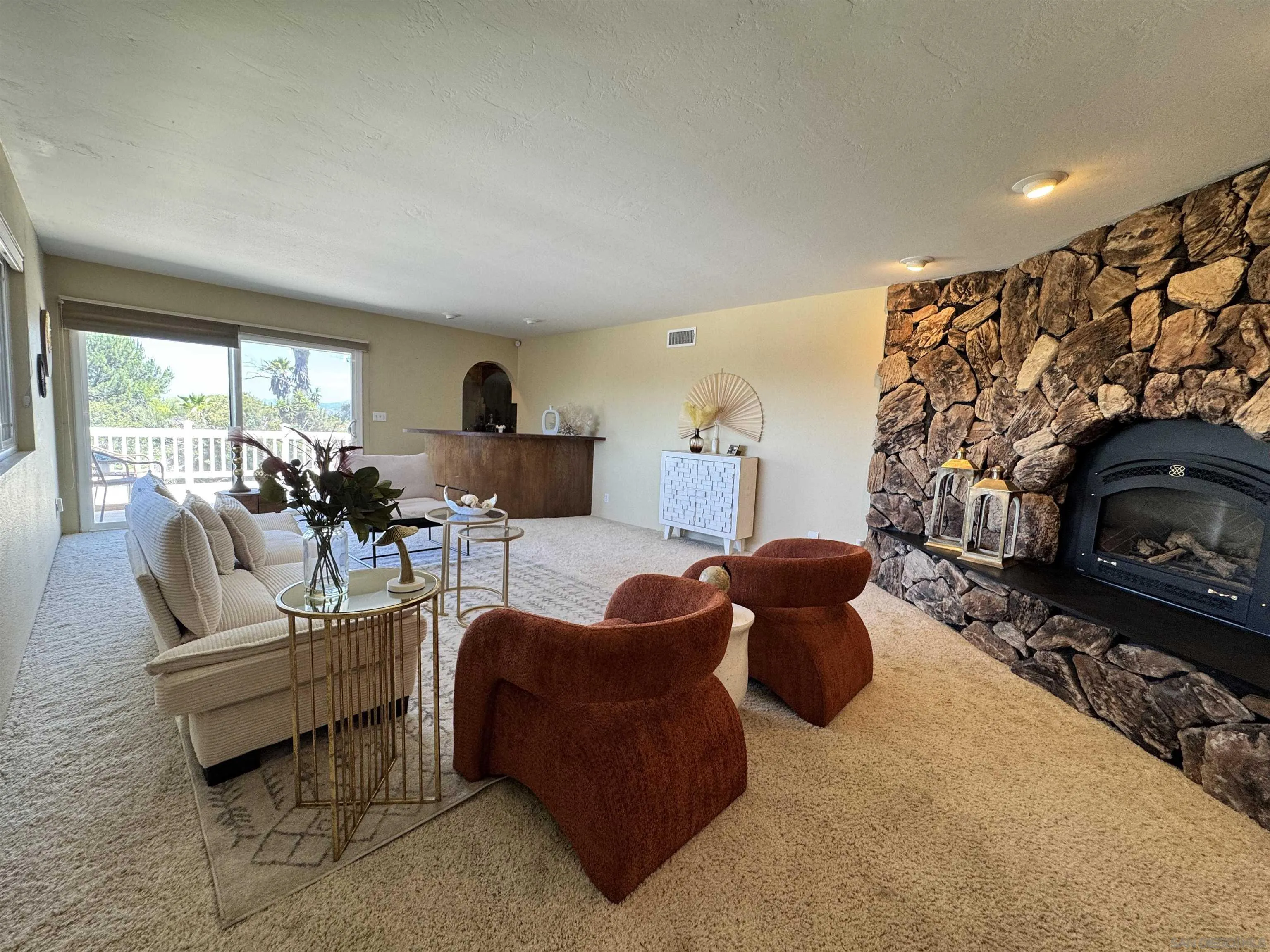 https://cdn.realtyfeed.com/cdn/127/250026892/3f973b7447d9f7bdd128bb086a39fde3.webp