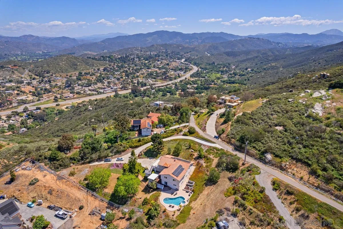 https://cdn.realtyfeed.com/cdn/127/250026892/6a228dda5f51c16c5a2d0dd8c90ddd49.webp