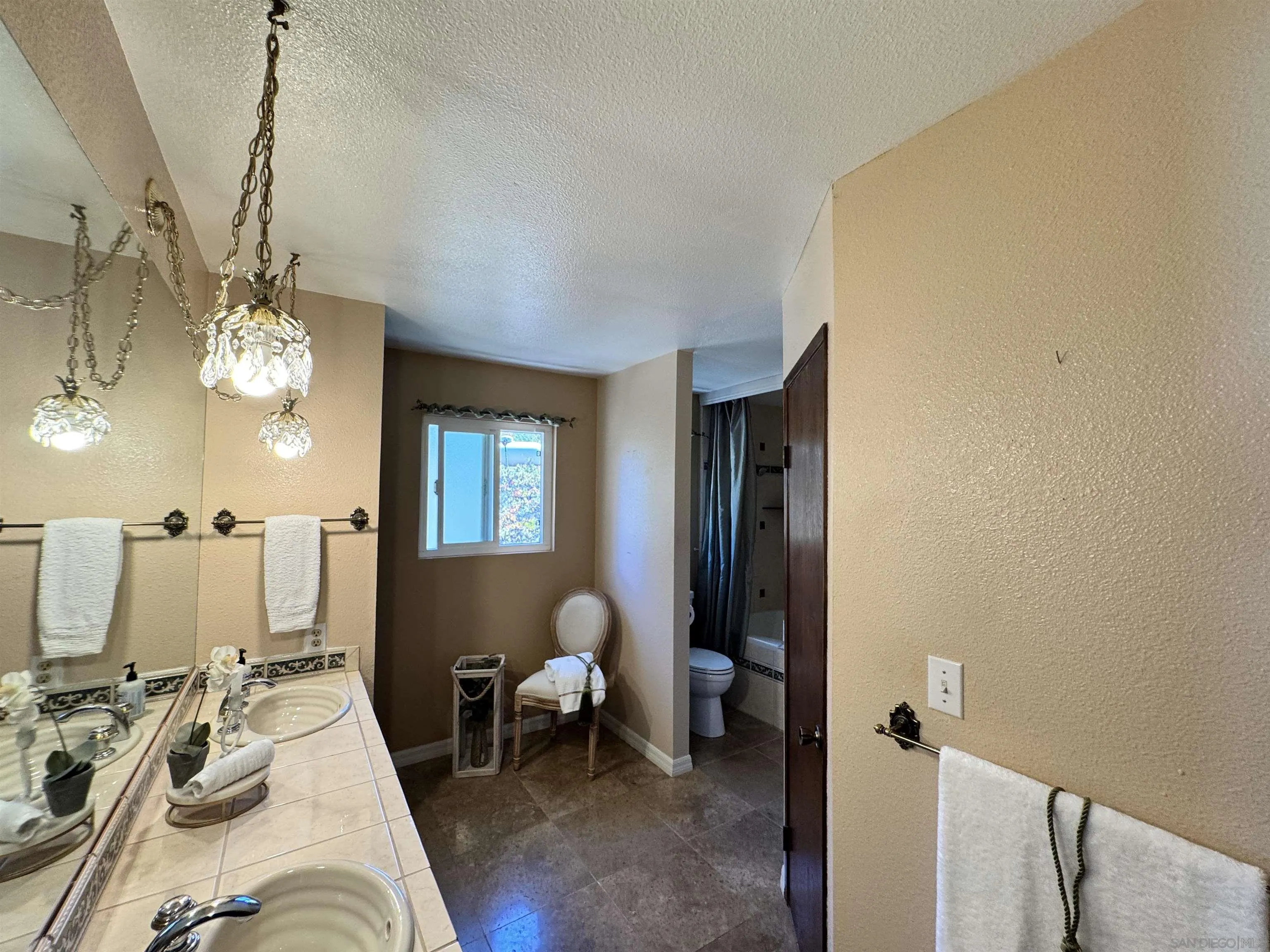 https://cdn.realtyfeed.com/cdn/127/250026892/c687e793c872172f9a65ef967f4b3192.webp