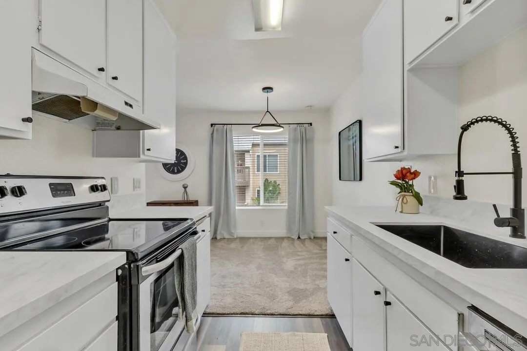Photo #13: 250026923 Listing: Photo #13