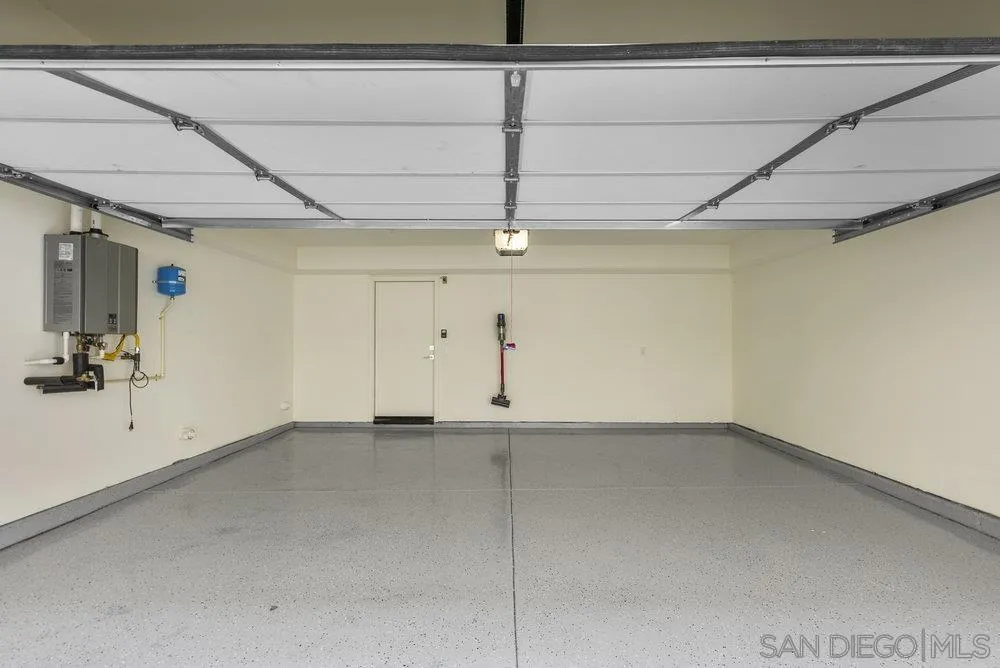 Photo #31: 250026928 Listing: Photo #31