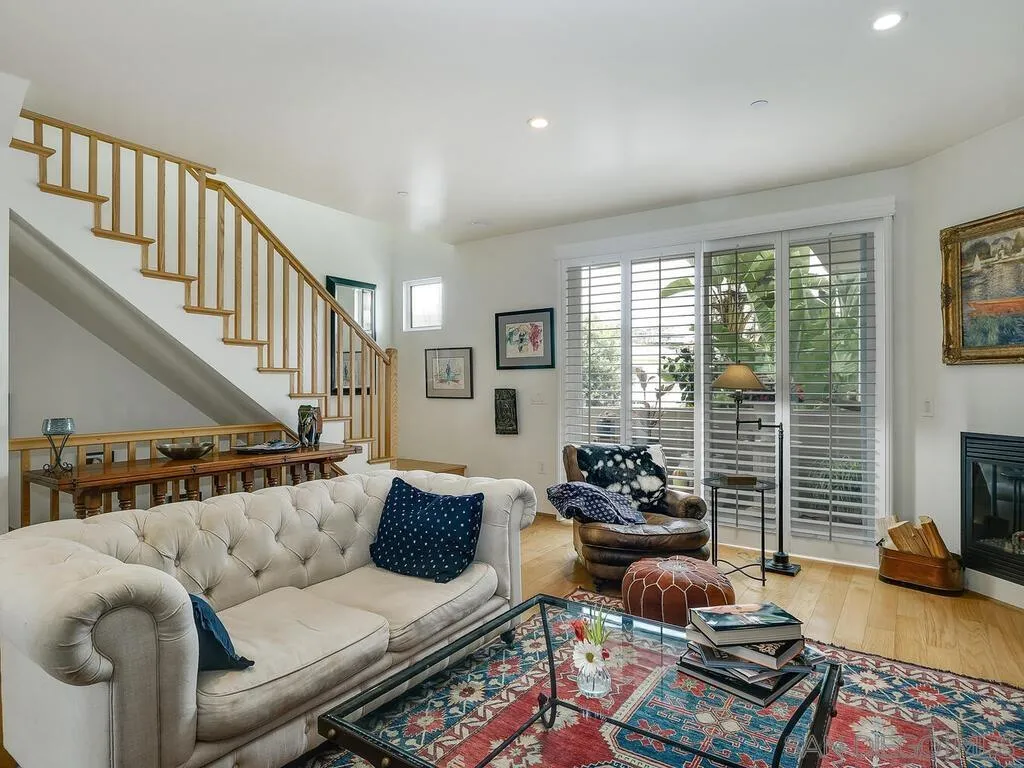 Photo #4: 250026929 Listing 