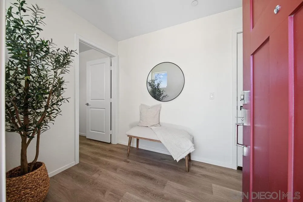 Photo #3: 250026935 Listing 