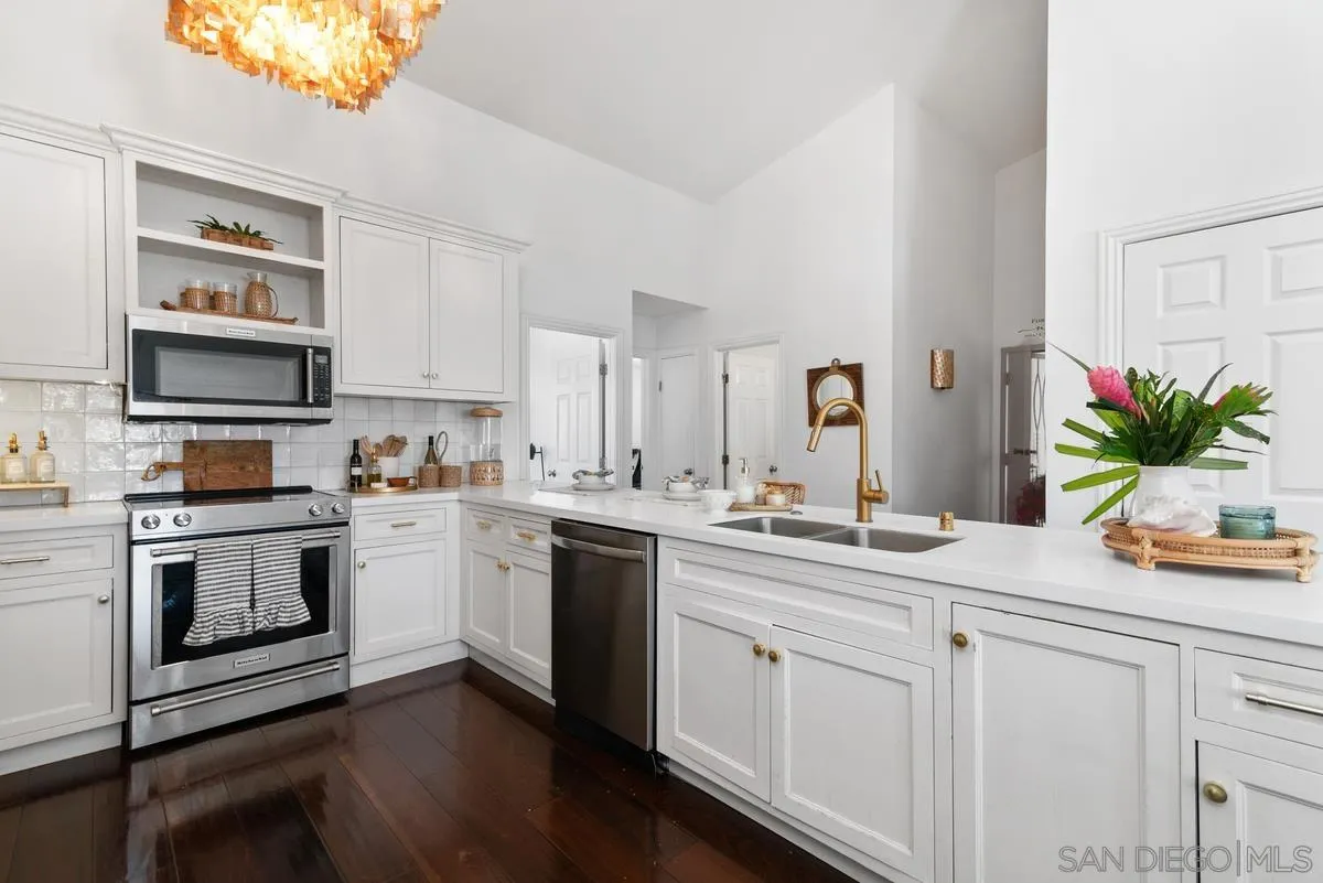 Photo #4: 250026989 Listing 