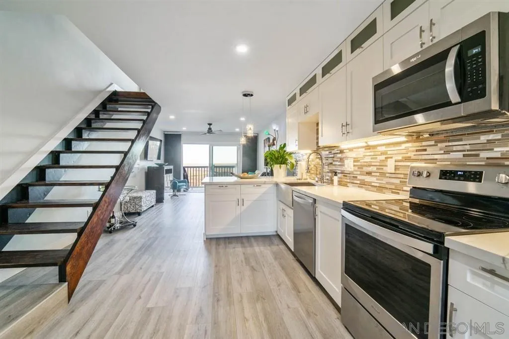 2566 Broadway, Huntington Park, CA, 90255