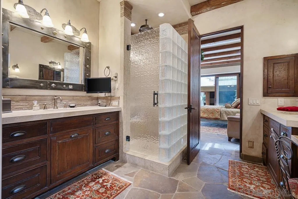 https://cdn.realtyfeed.com/cdn/127/250027035/ad94f503710402c3ae0ab5c300df55af.webp