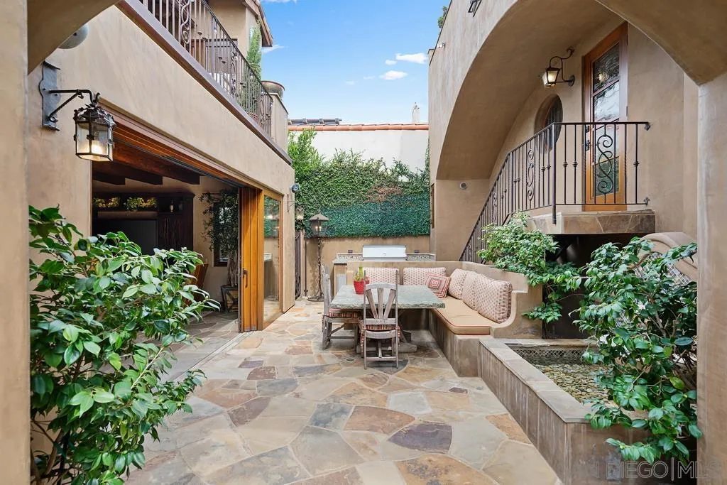 https://cdn.realtyfeed.com/cdn/127/250027035/b135a6176641ac05a720f7b0d8091438.webp