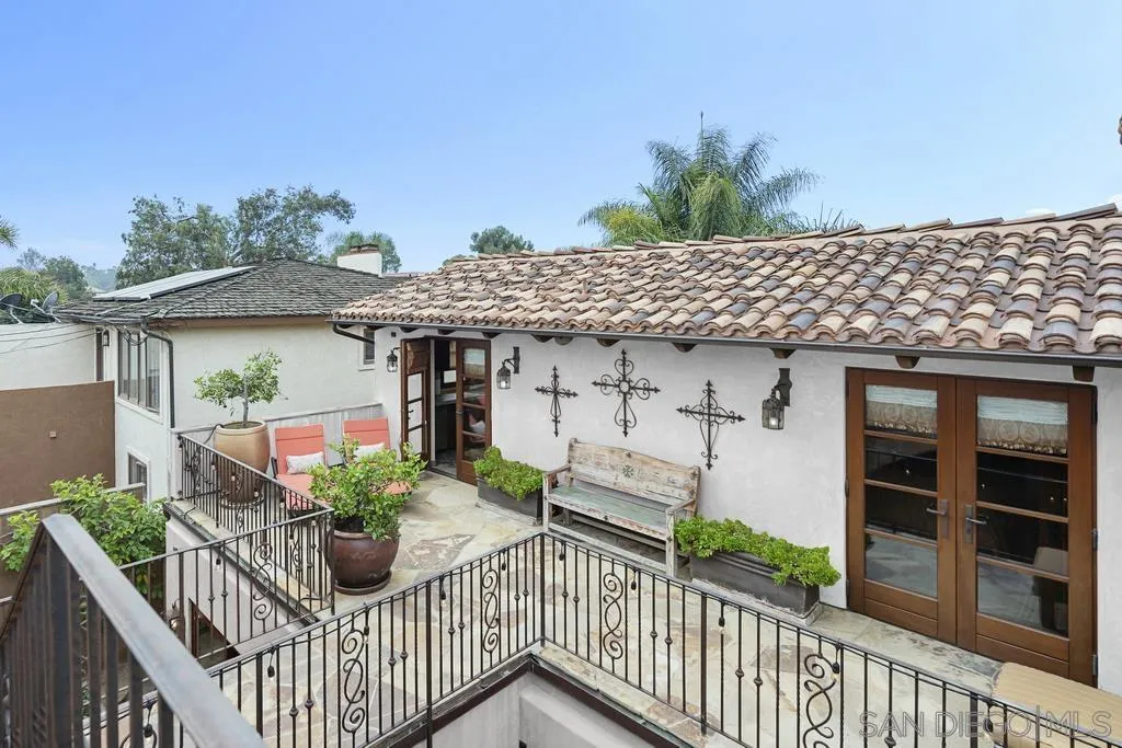 https://cdn.realtyfeed.com/cdn/127/250027035/ce8b52647646977c7524342856c5125f.webp