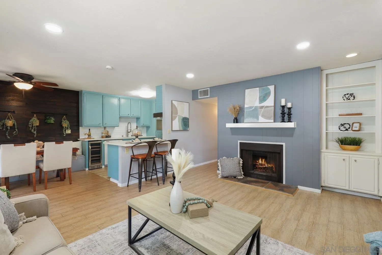 More Details about MLS # 250027044 : 5006 COLLWOOD WAY UNIT 84