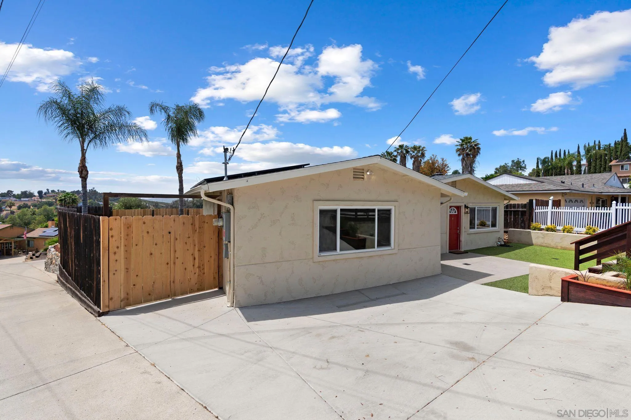 https://cdn.realtyfeed.com/cdn/127/250027045/790cf01005360fb7c8c6c3a332bc8d4e.webp