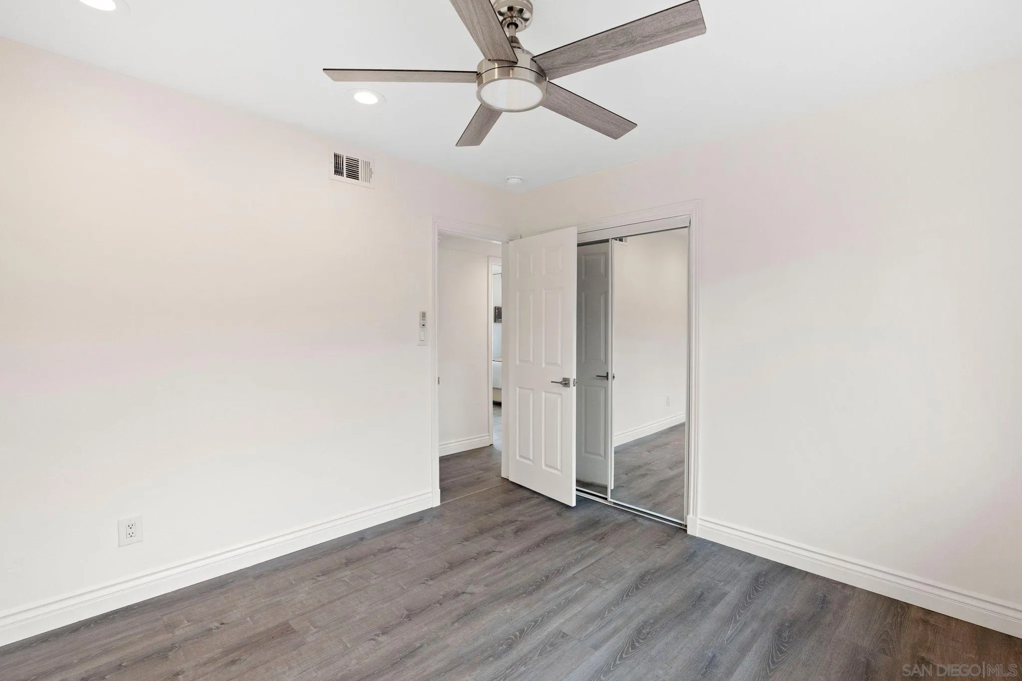 https://cdn.realtyfeed.com/cdn/127/250027045/e4cb77694ce170f9dae6b6509c6f185a.webp