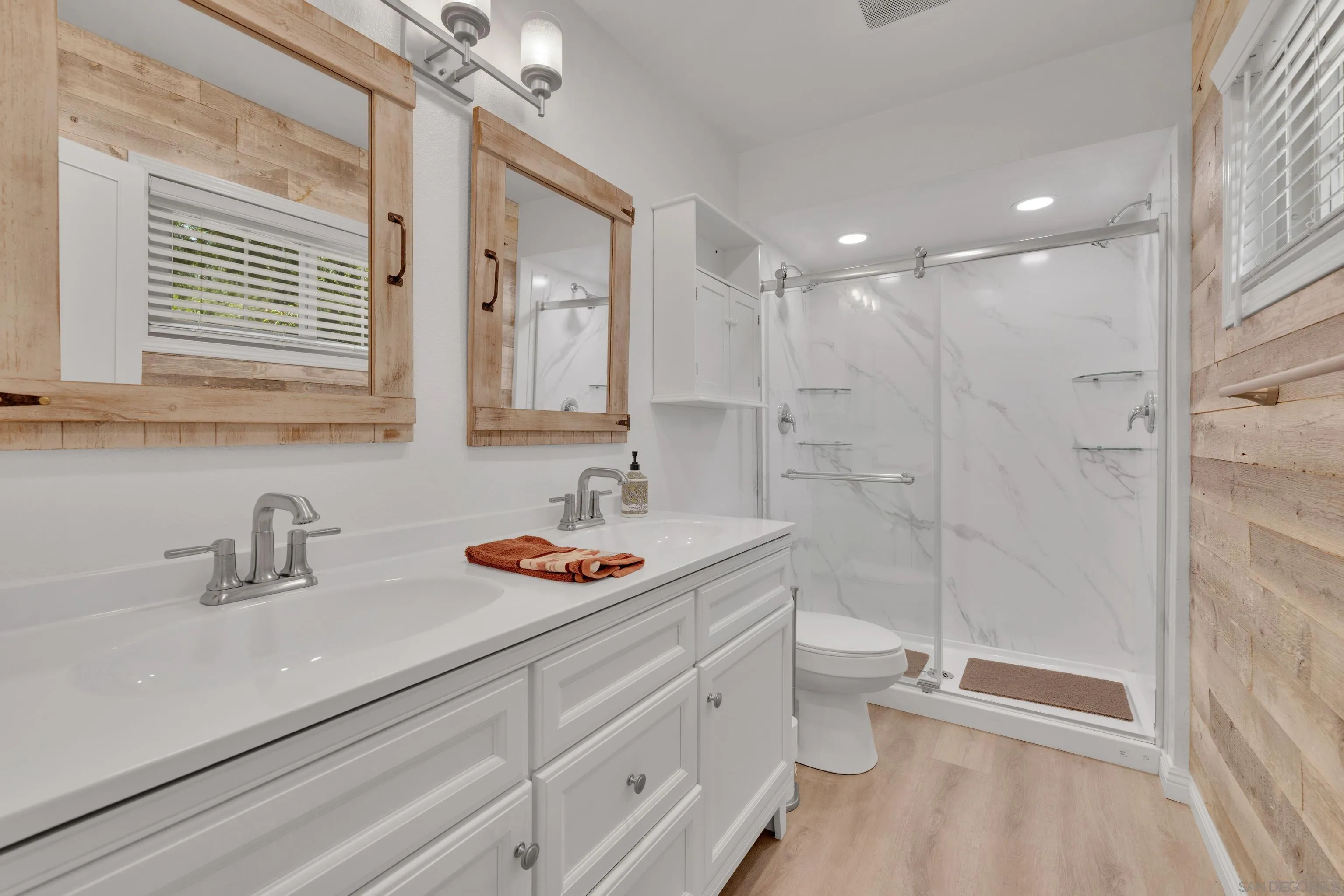 https://cdn.realtyfeed.com/cdn/127/250027057/eb5ae7f9b7e21127001792a471c70182.webp