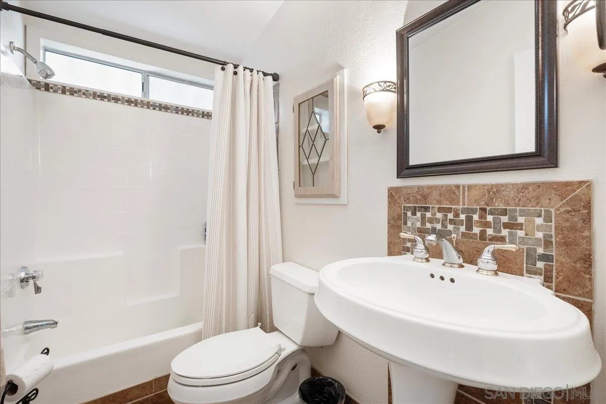 https://cdn.realtyfeed.com/cdn/127/250027062/02d96275971fa58b43b7607d15acfd96.webp