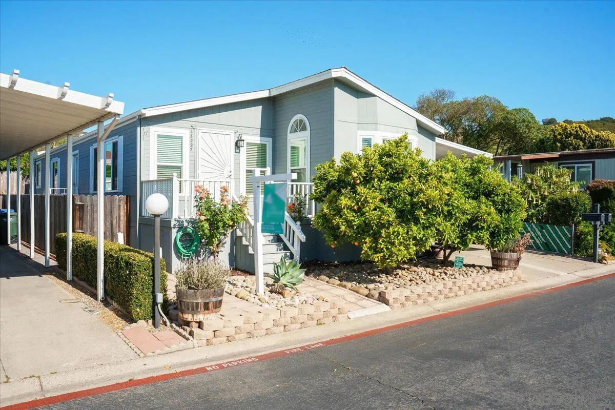 https://cdn.realtyfeed.com/cdn/127/250027062/6c967246c037ba2afb41fc2f0a140f9f.webp