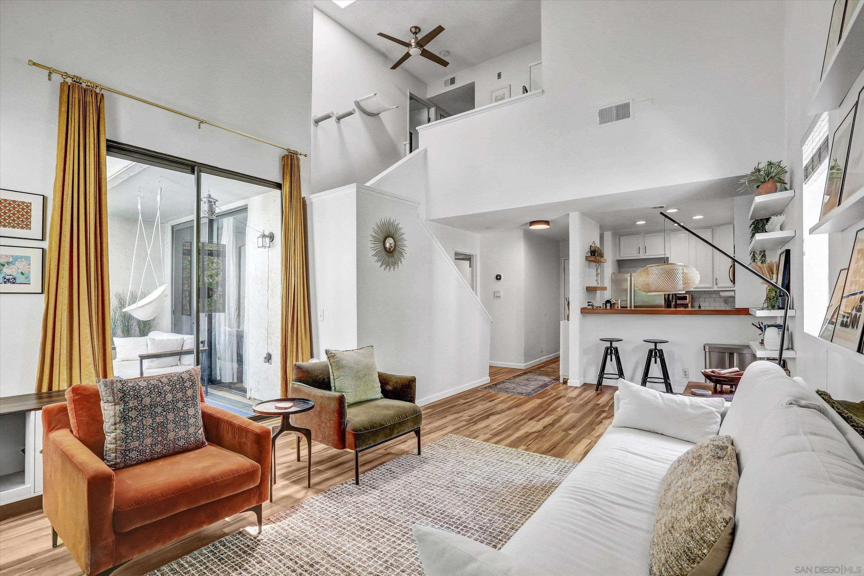 Photo #2: 250027066 Listing 
