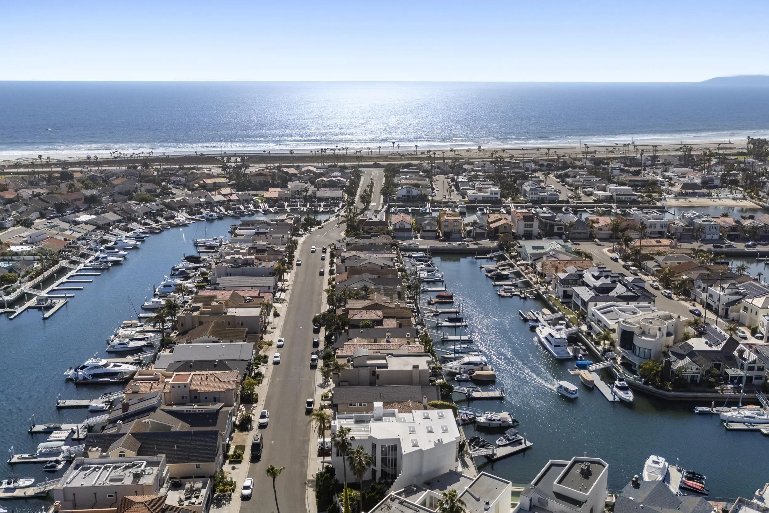 https://cdn.realtyfeed.com/cdn/127/250027089/1e44dd4723422caf77531685b1d5b9a0.webp