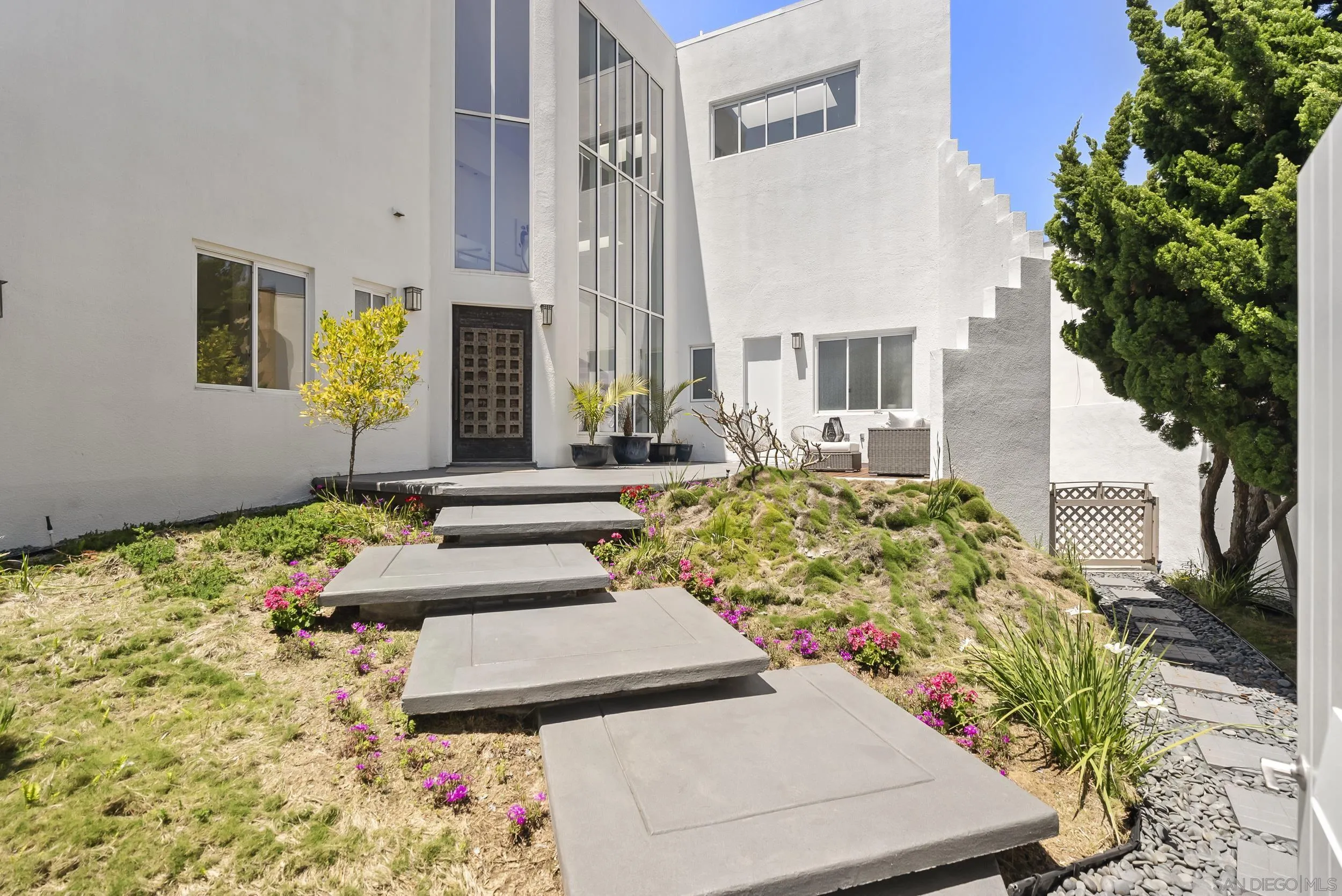 https://cdn.realtyfeed.com/cdn/127/250027089/753e67bd04240c28af29121f1516a43f.webp