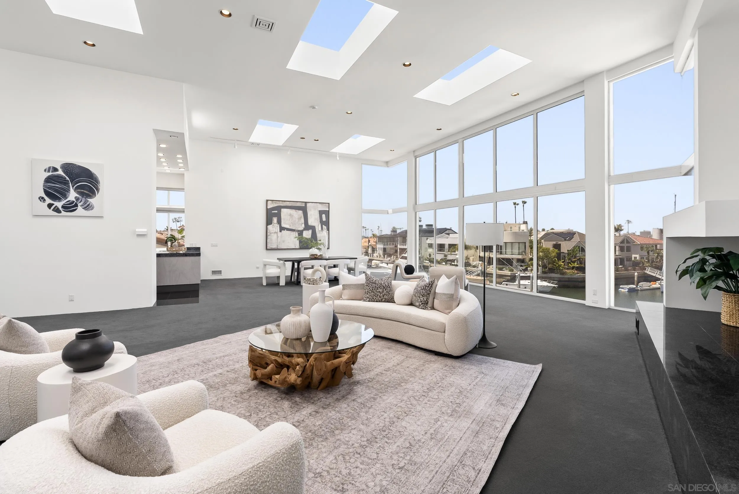 https://cdn.realtyfeed.com/cdn/127/250027089/92a9a63281dc73dff1cac18be012dfa7.webp