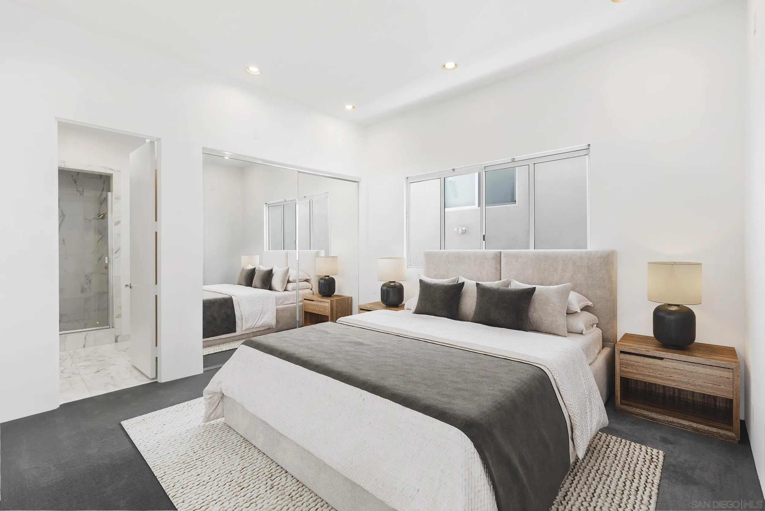 https://cdn.realtyfeed.com/cdn/127/250027089/9a918c896b8f6197fe981dd45d21c905.webp