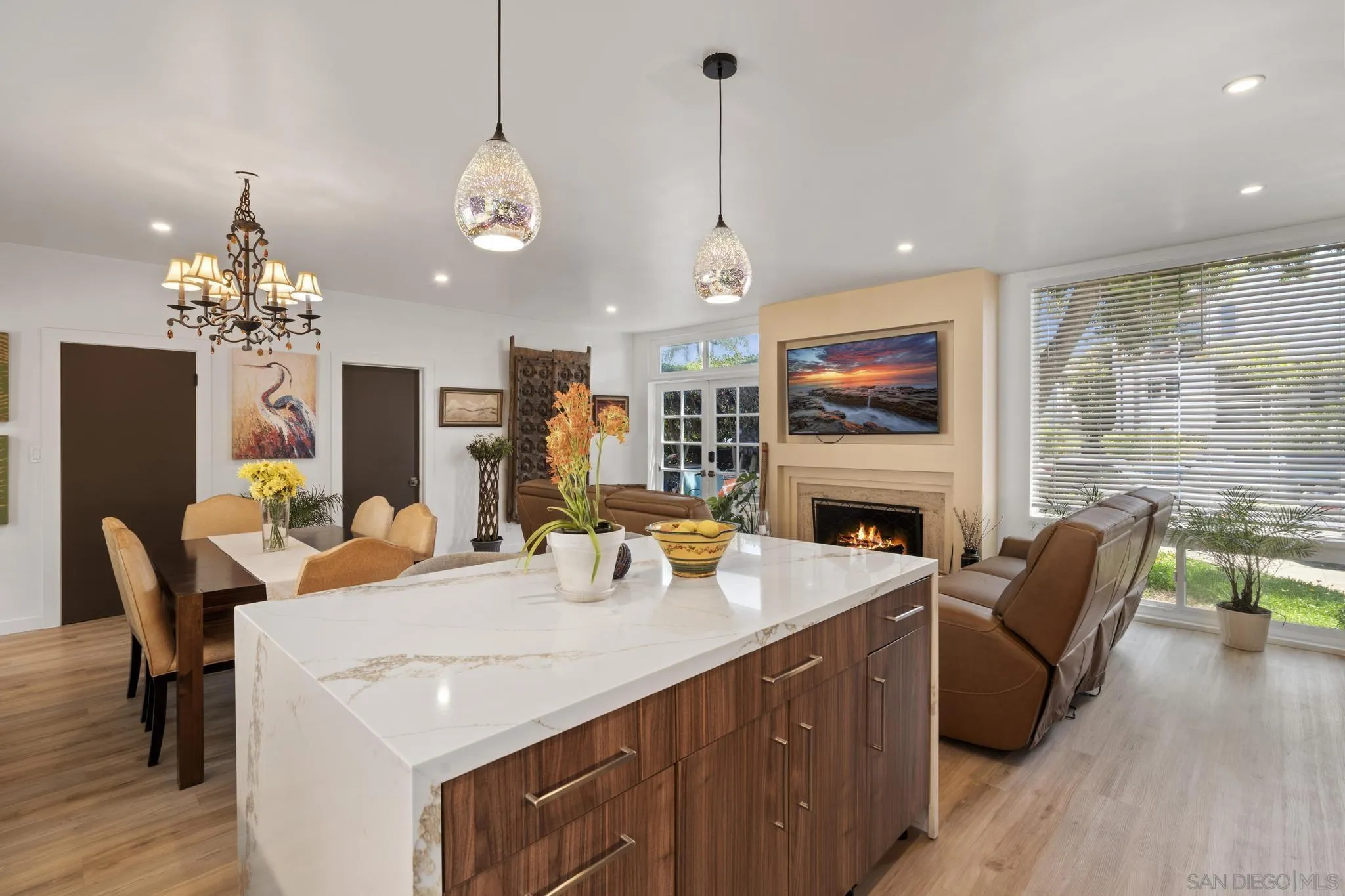 https://cdn.realtyfeed.com/cdn/127/250027174/baf8fc45f5309717bcebf13a67152231.webp