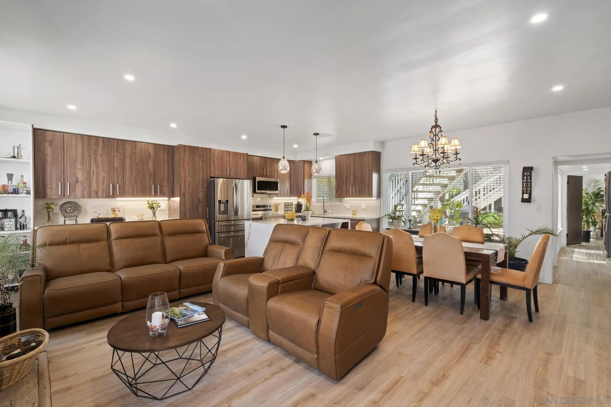 https://cdn.realtyfeed.com/cdn/127/250027174/e6032ab27da0777a90f5d2614a23db27.webp