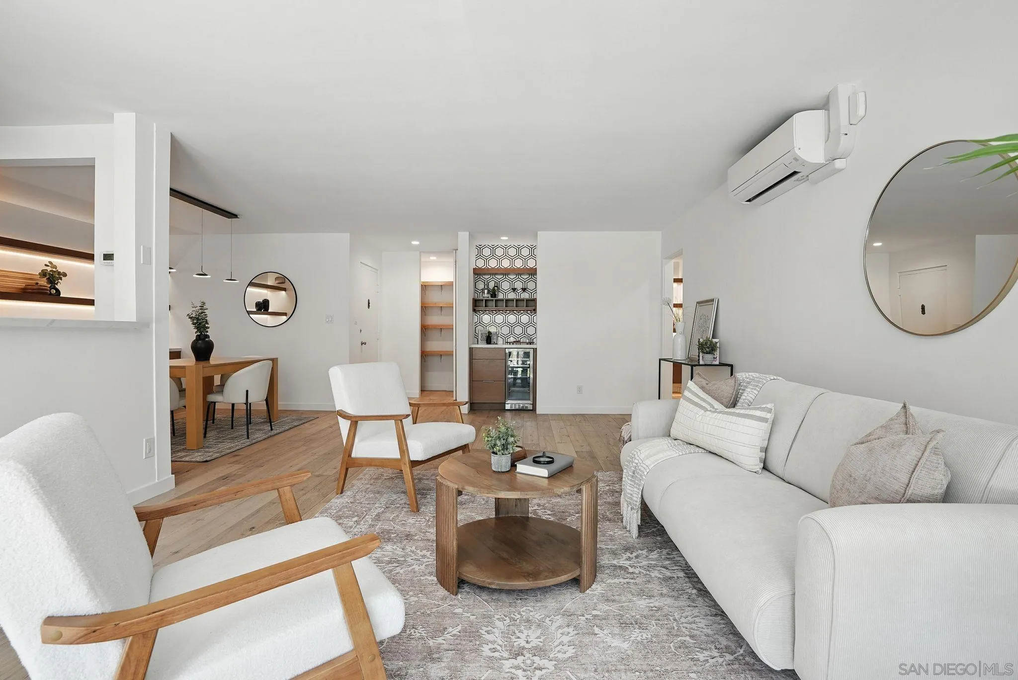 https://cdn.realtyfeed.com/cdn/127/250027181/8f6916c9e2a5d6839d6ef12eb903d68a.webp