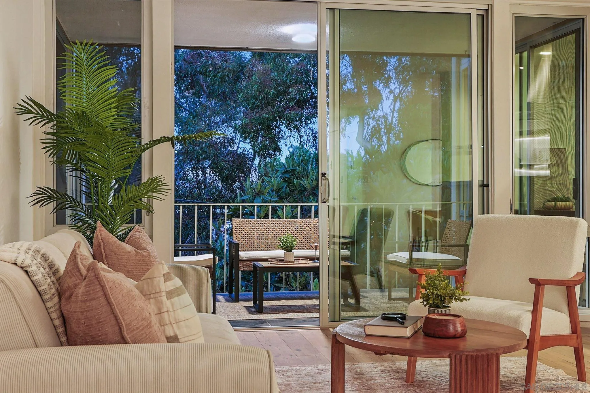 https://cdn.realtyfeed.com/cdn/127/250027181/ae25957f0843f90b63fed0e43f5dbe2d.webp