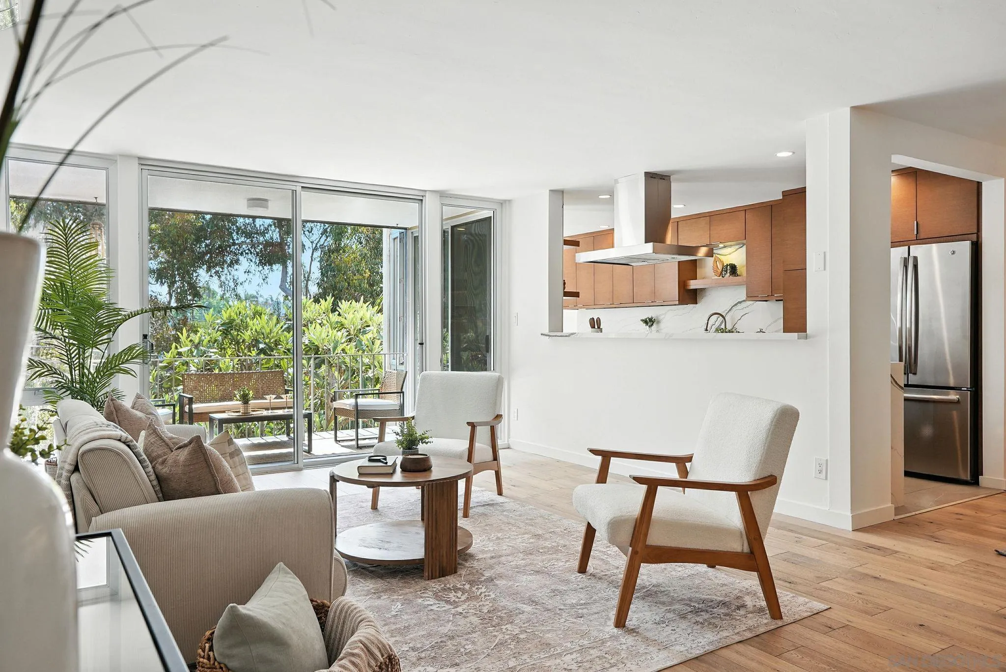 https://cdn.realtyfeed.com/cdn/127/250027181/e053a6ee5dc95f0a1fde94c93ea42a71.webp