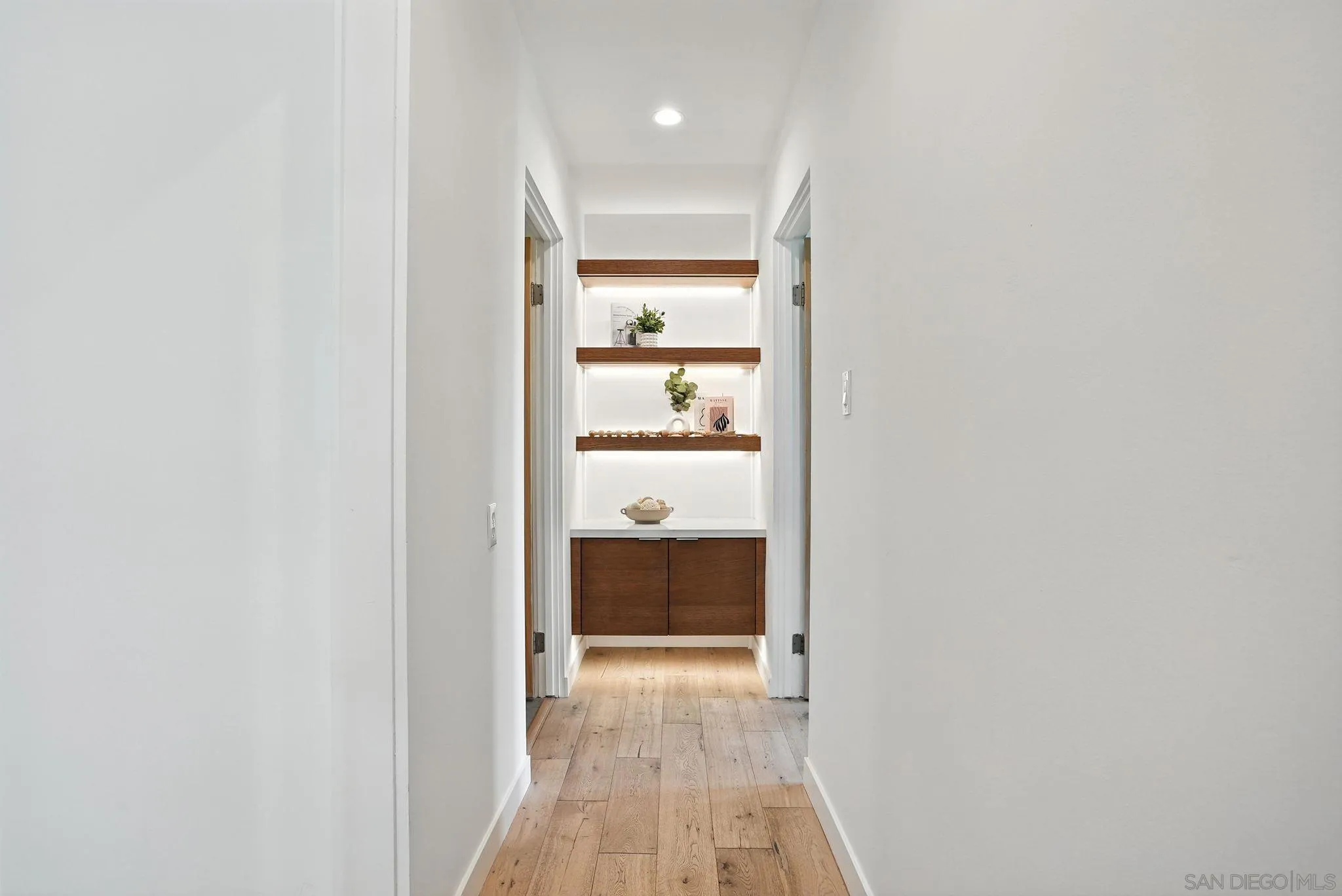 https://cdn.realtyfeed.com/cdn/127/250027181/ef30ecb601bb78fc383cc438e7831385.webp