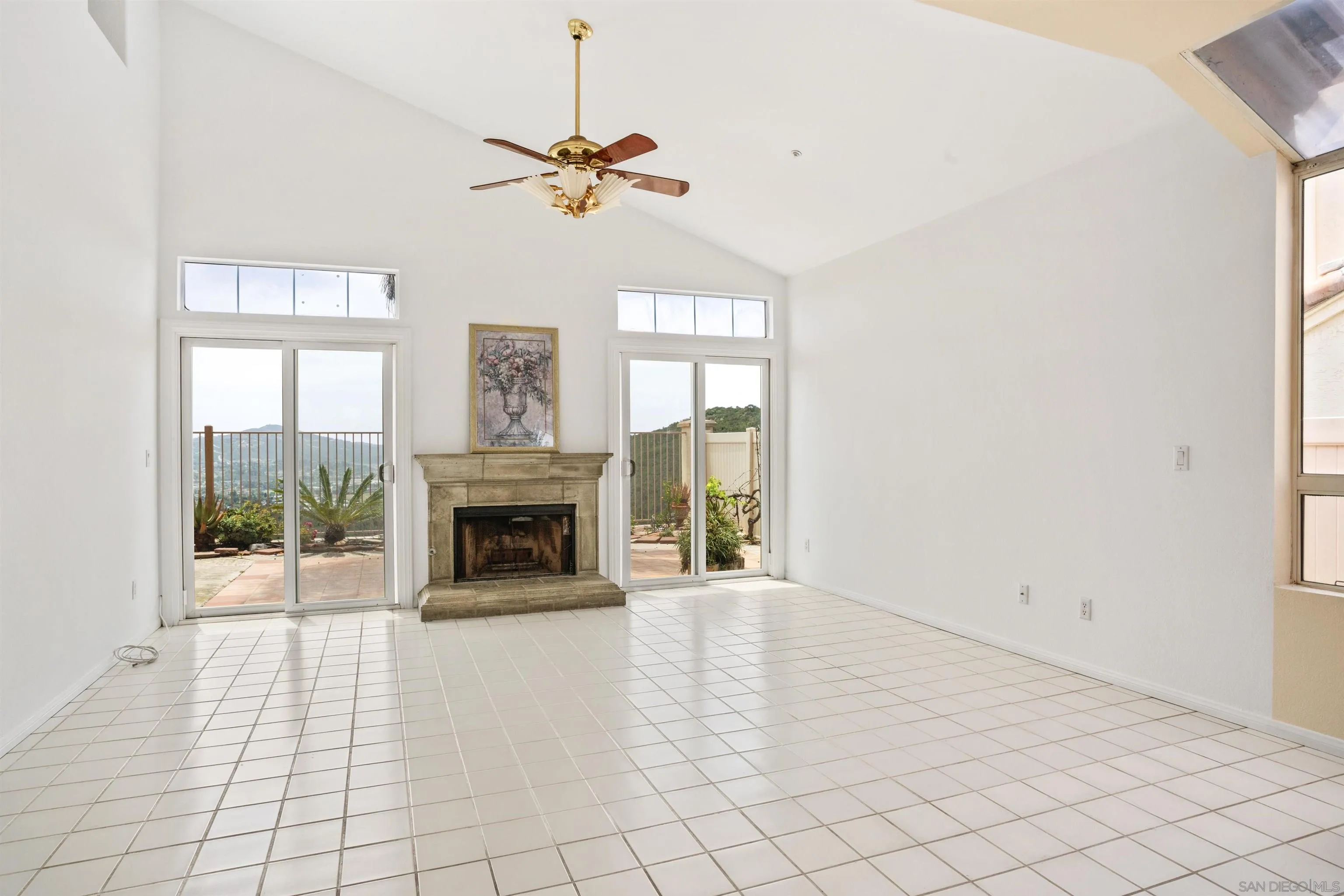https://cdn.realtyfeed.com/cdn/127/250027201/6046babd9084353b634201e7867f8362.webp