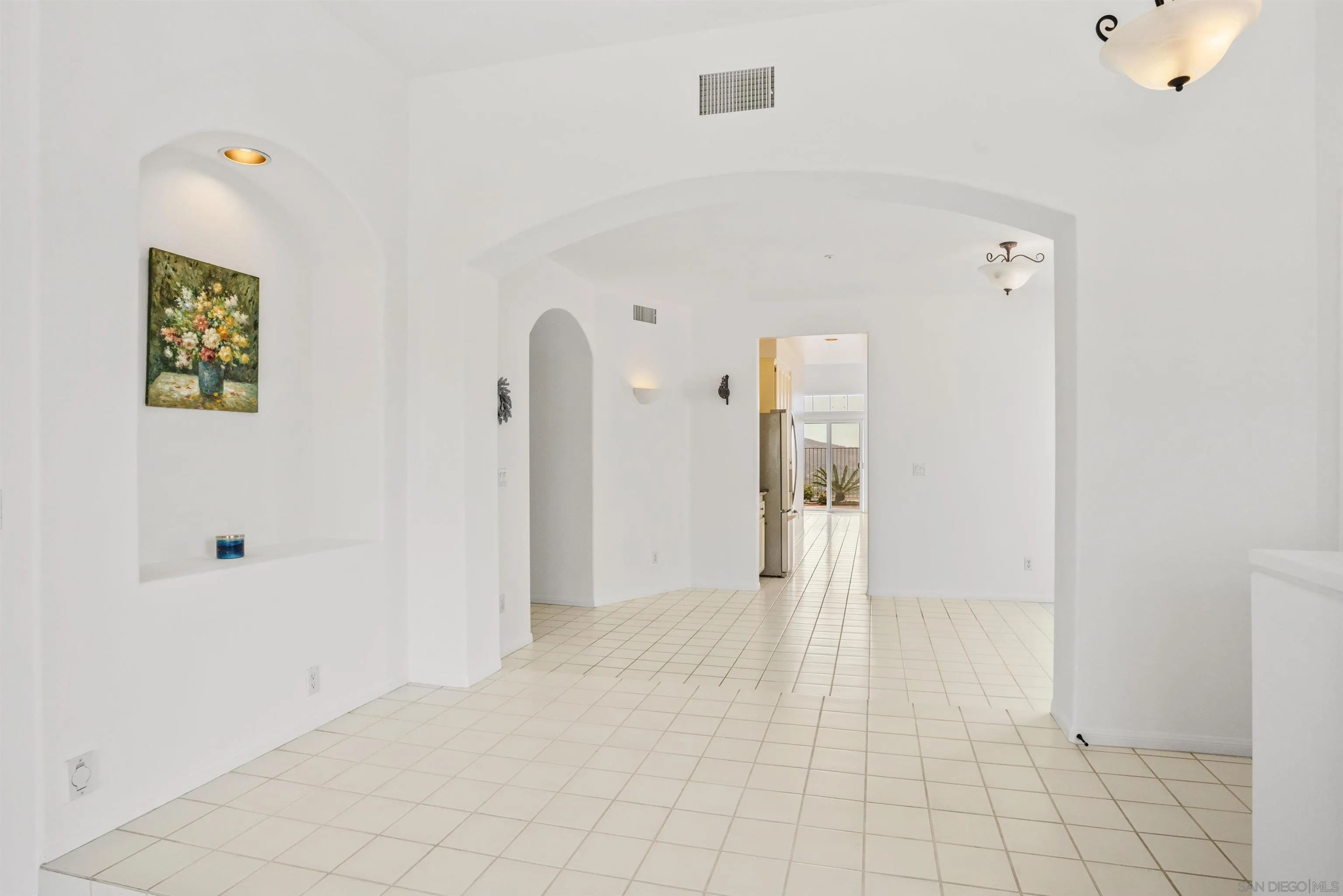 https://cdn.realtyfeed.com/cdn/127/250027201/fc96b706e065e59b10e38814bd4cbbf5.webp