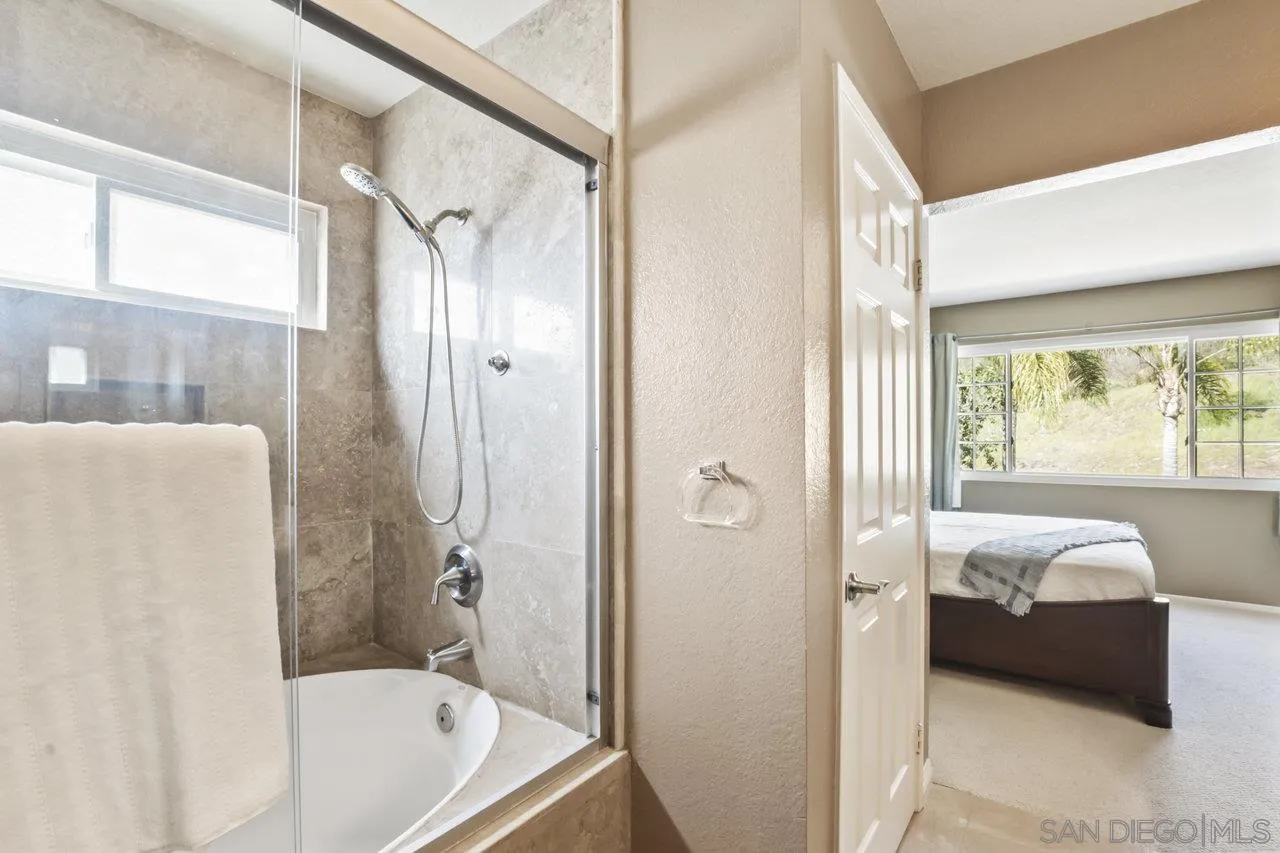https://cdn.realtyfeed.com/cdn/127/250027222/0420713f193954813d7d26a0ed15898f.webp