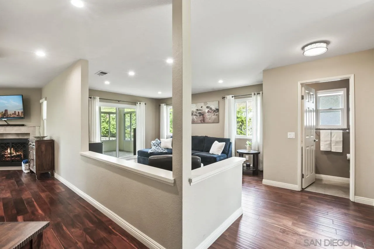 https://cdn.realtyfeed.com/cdn/127/250027222/0df65f583018f98ade6c13e991975f65.webp