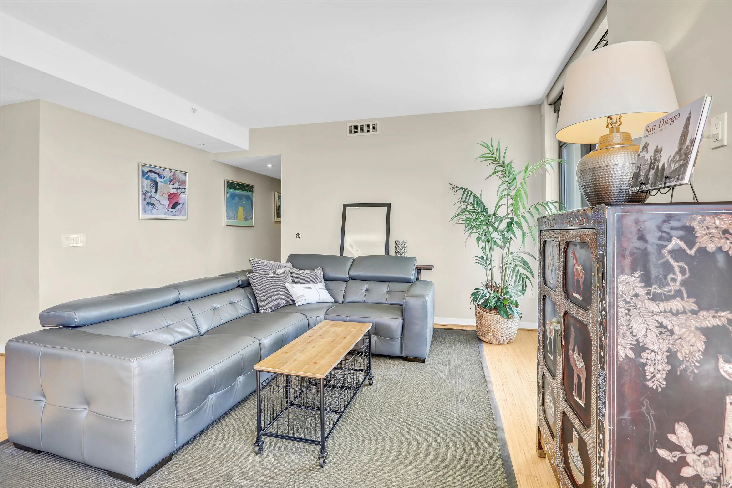 Photo #4: 250027233 Listing 