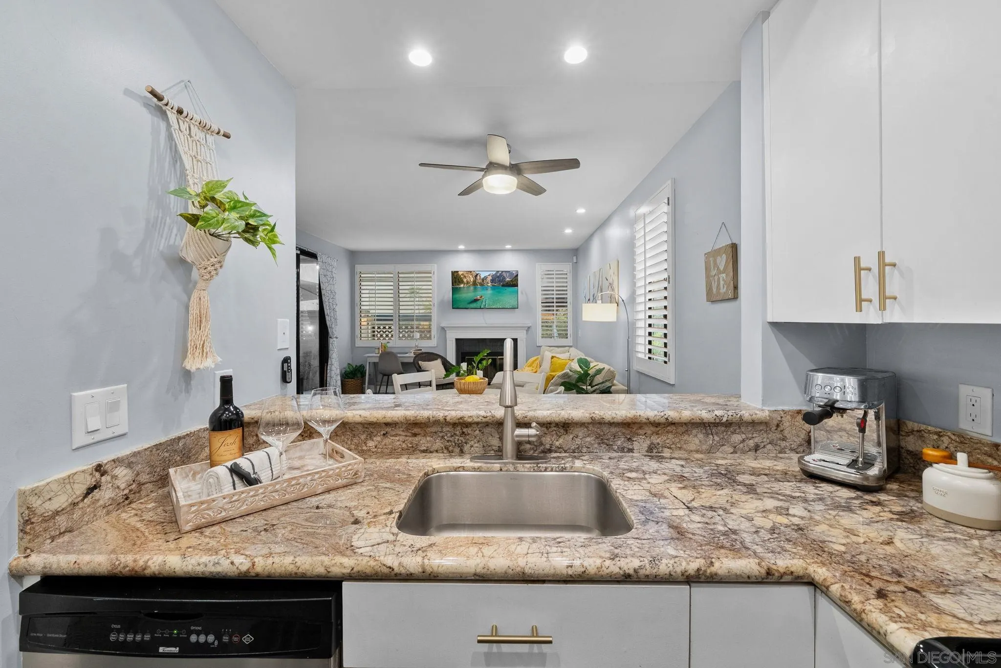 Photo #4: 250027249 Listing 