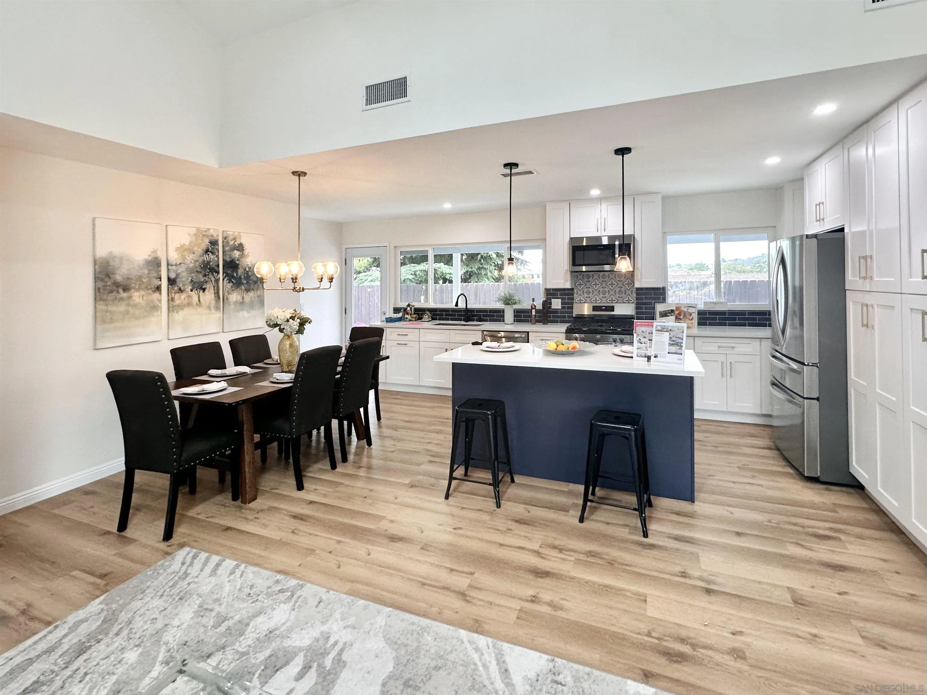 https://cdn.realtyfeed.com/cdn/127/250027263/c5579a40e19be539d01eac02d0511ea8.webp