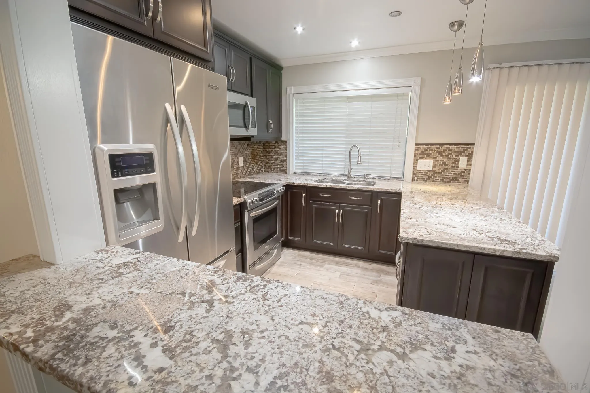 Photo #3: 250027283 Listing 