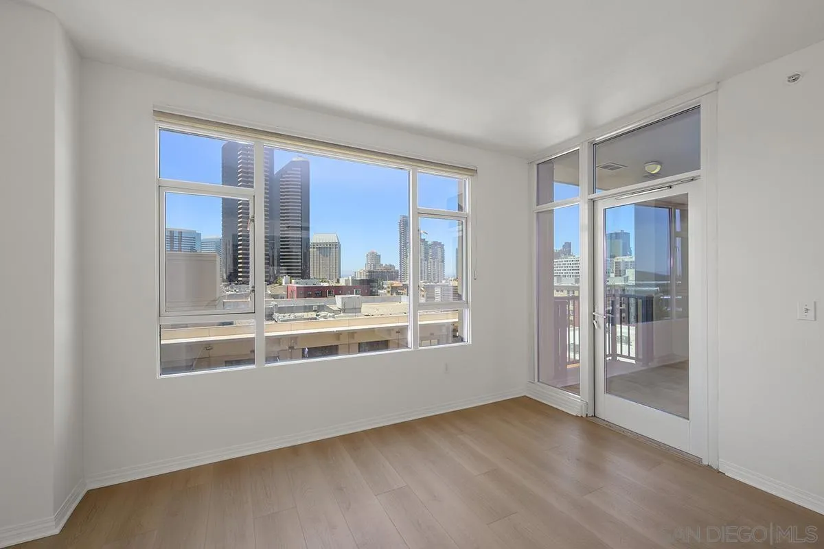 Photo #4: 250027318 Listing 
